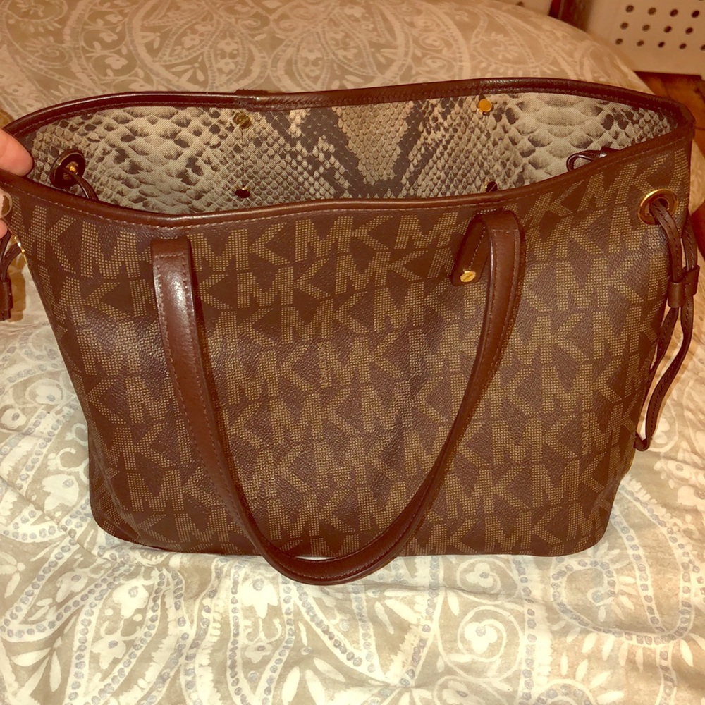 REVERSIBLE MK TOTE
